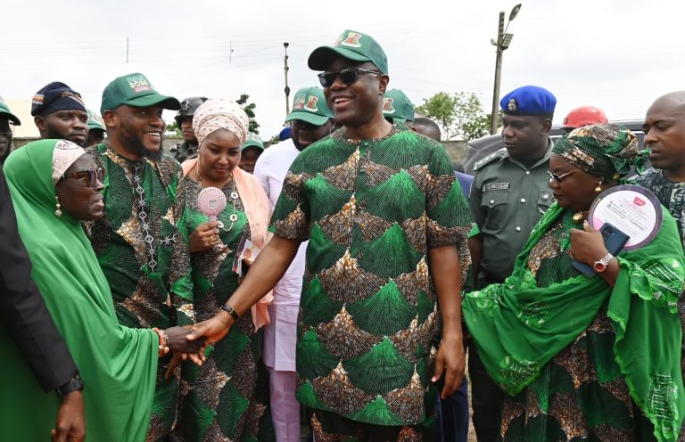 “We Are One”: Makinde Rejects Religious Division, Bids 1,036 Oyo Pilgrims Farewell for 2026 Hajj