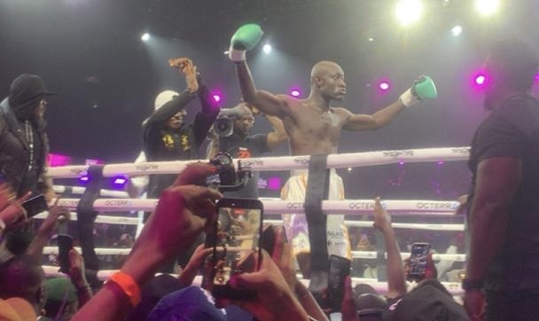 Carter Efe Floors Portable to Claim Celebrity Boxing Crown