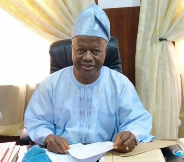 Oyo Gov’s Aide, Matthew Kayode Akano, Celebrates Aderibigbe at 70, Hails His Outstanding Servic