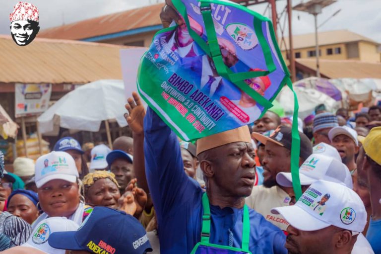 Oyo 2027: Adekanmbi Reconnects With Mother’s Market Roots, Pledges Bodija Road Reconstruction